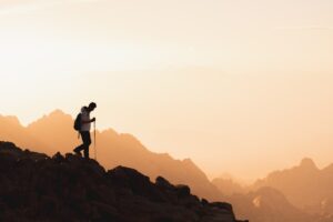 Kalorienverbrauch beim Wandern: Wie Steigungen die Fettverbrennung anheizen
